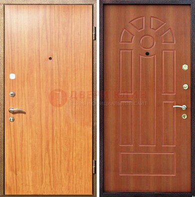 Светлая железная дверь с ламинатом МДФ внутри ДЛ-15 в Воскресенске