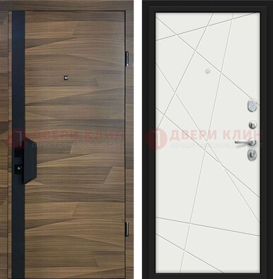 Стальная коричневая дверь МДФ c черной вставкой ДМ-267 в Воскресенске