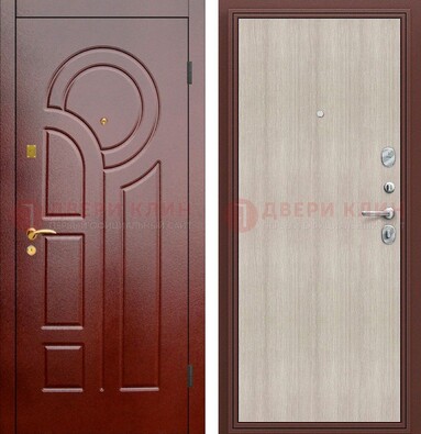 Красная металлическая дверь с МДФ панелями ДМ-368 в Воскресенске
