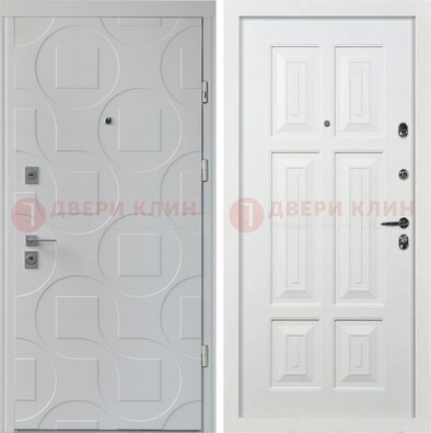 Белая стальная дверь в квартиру с панелями МДФ ДМ-494 в Воскресенске