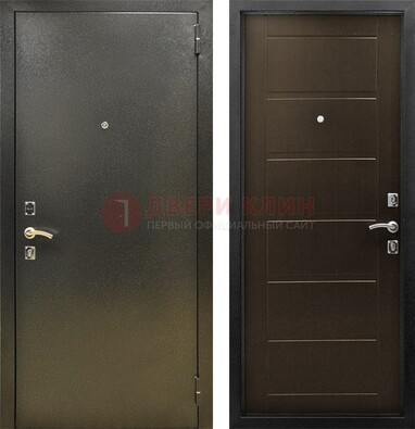 Темная металлическая дверь с порошковым напылением ДП-105 в Воскресенске