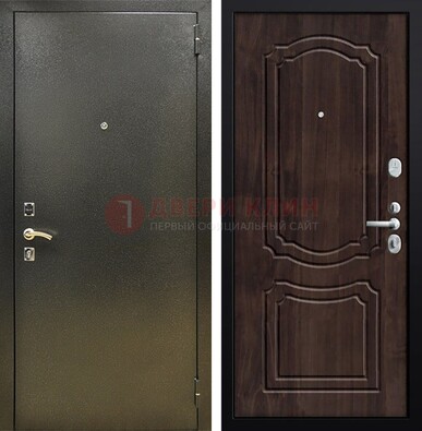 Темно-серая железная дверь с порошковым покрытием и коричневой МДФ ДП-288 в Воскресенске