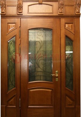 Парадная дверь со стеклянными вставками и ковкой ДПР-36 для дома в Воскресенске