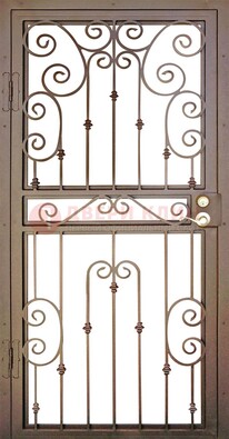 Коричневая металлическая решетчатая дверь с ковкой ДР-16 в Воскресенске