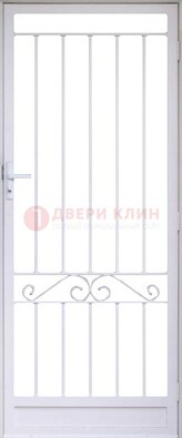 Белая стальная решетчатая дверь с волютами ДР-30 в Воскресенске