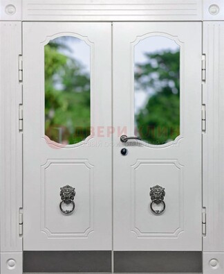 Белая двухстворчатая железная дверь со стеклом ДС-22 в Воскресенске