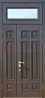 Коричневая двухстворчатая металлическая дверь со стеклом ДС-62 в Воскресенске