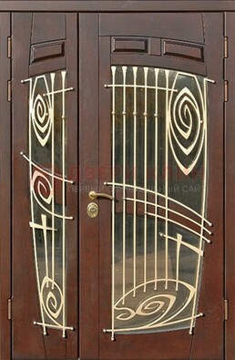 Коричневая железная дверь с большим стеклом и ковкой ДСК-203 в Воскресенске