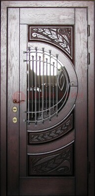 Одностворчатая входная дверь со стеклом и ковкой ДСК-21 в Воскресенске