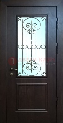 Железная дверь со стеклом и ковкой ДСК-65 для общественных зданий в Воскресенске