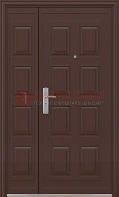 Коричневая железная тамбурная дверь ДТМ-37 в Воскресенске