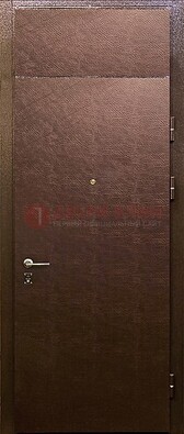 Коричневая стальная дверь с винилискожей ДВ-24 в Воскресенске