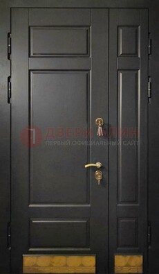 Черная полуторная железная дверь для частного дома ПЛ-2 в Воскресенске
