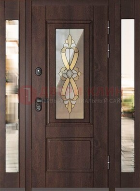 Коричневая железная дверь с МДФ и витражом ВЖ-31 в Воскресенске